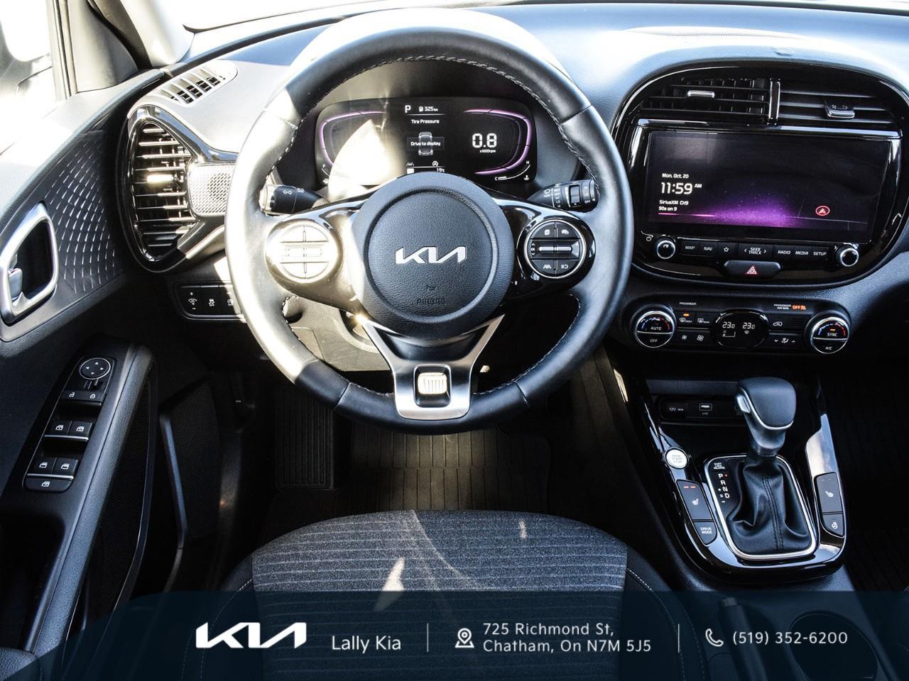 2024 Kia Soul EX Premium New Arrival | Clean CarFax | Low KMs | Roof | Nav Photo