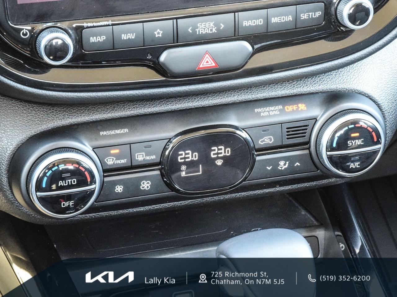 2024 Kia Soul EX Premium New Arrival | Clean CarFax | Low KMs | Roof | Nav Photo