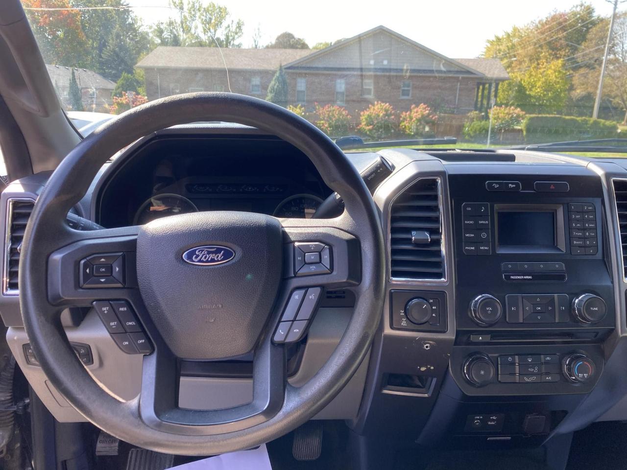 2015 Ford F-150 XLT - Photo #14