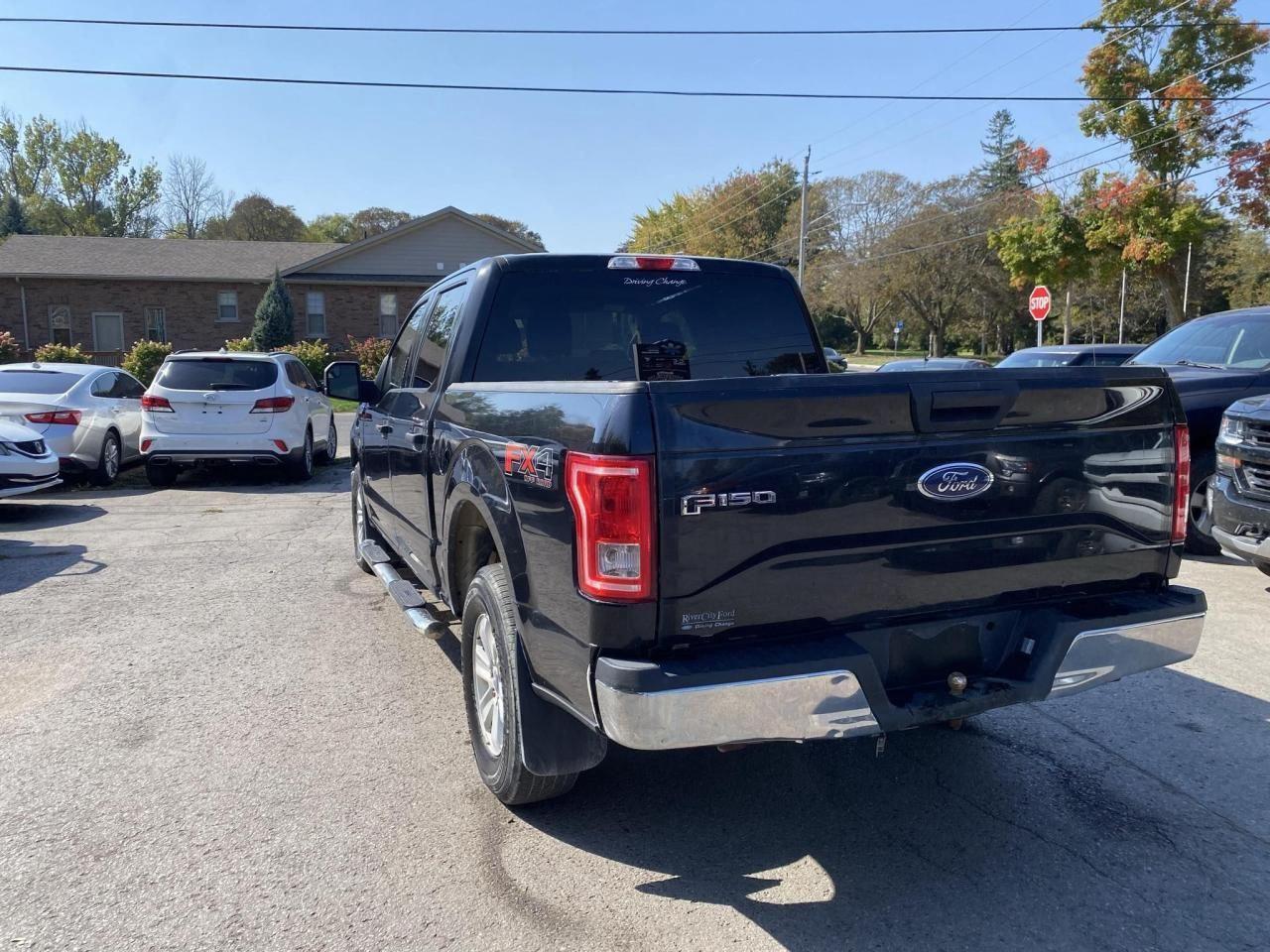 2015 Ford F-150 XLT Photo