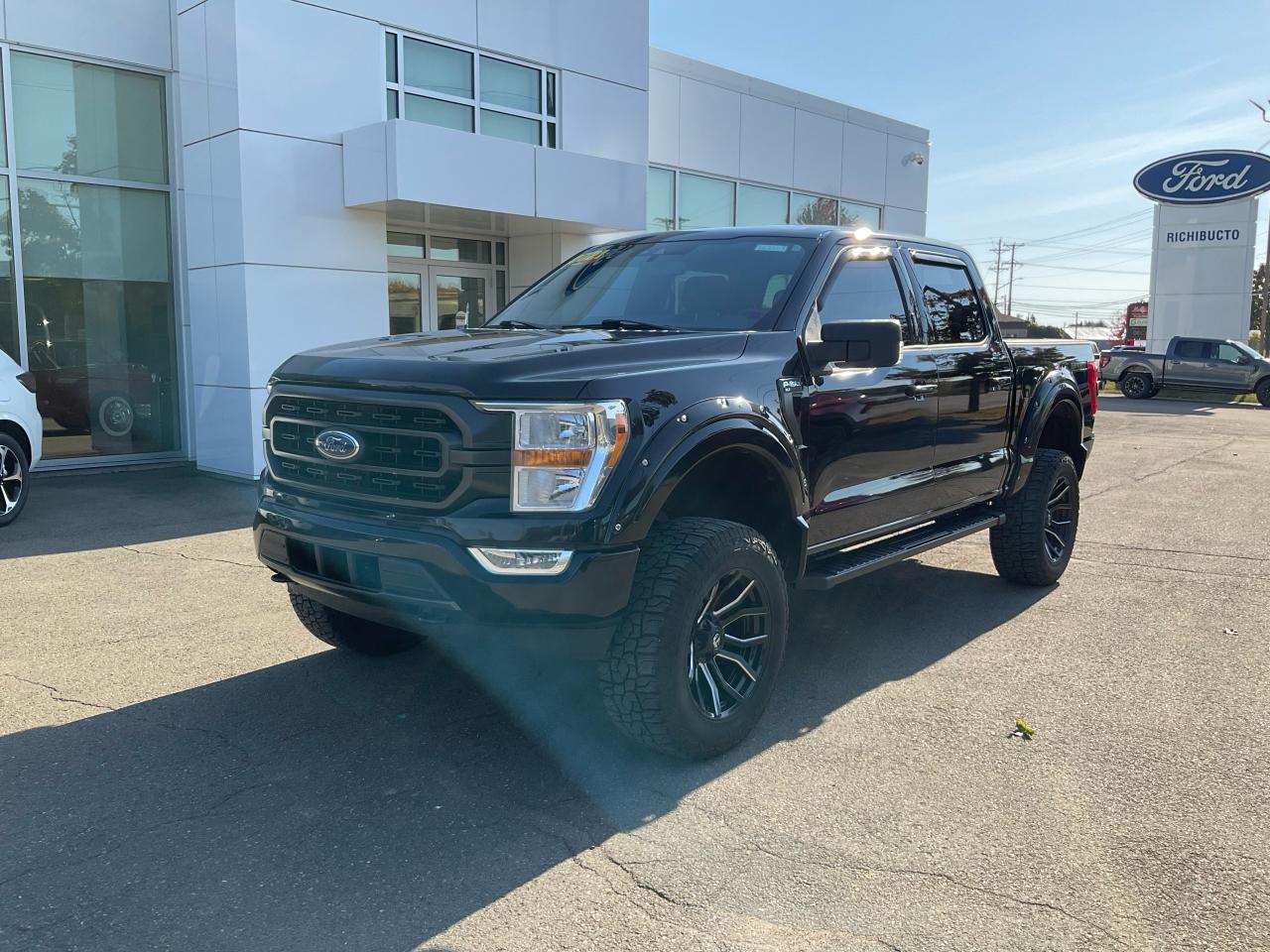 2021 Ford F-150 XLT Photo0