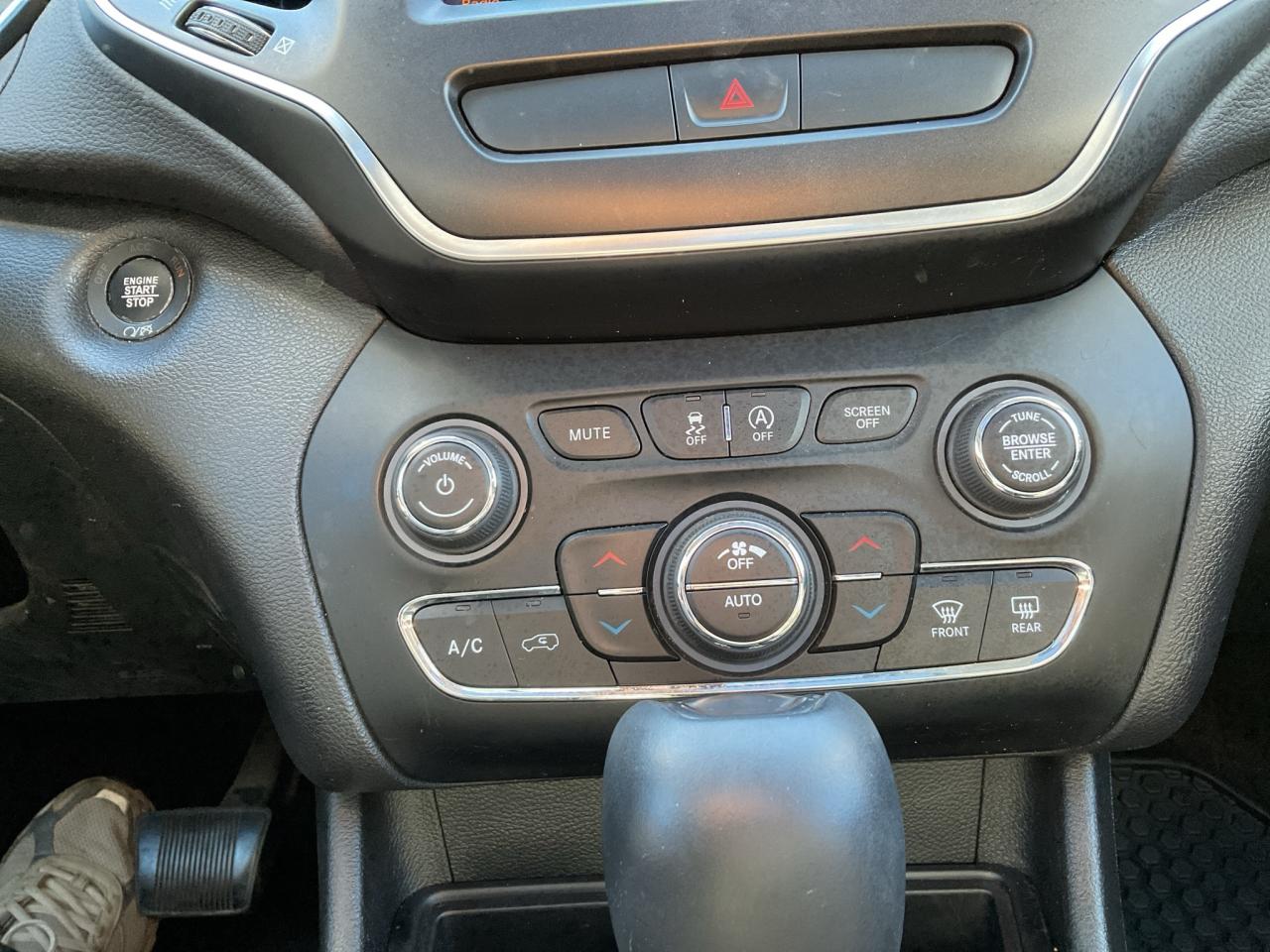 13044899