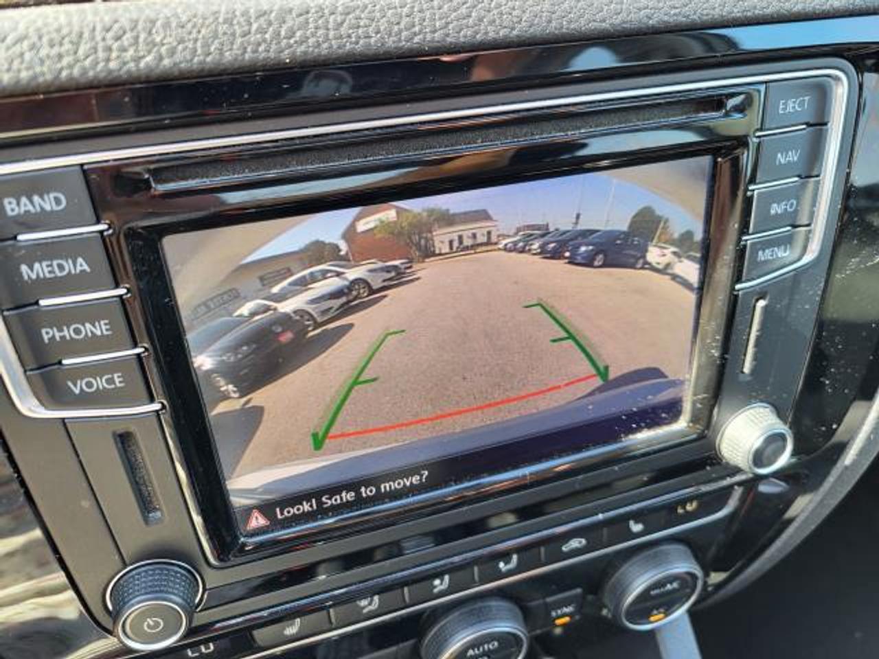 2017 Volkswagen Jetta HIGHLINE Photo