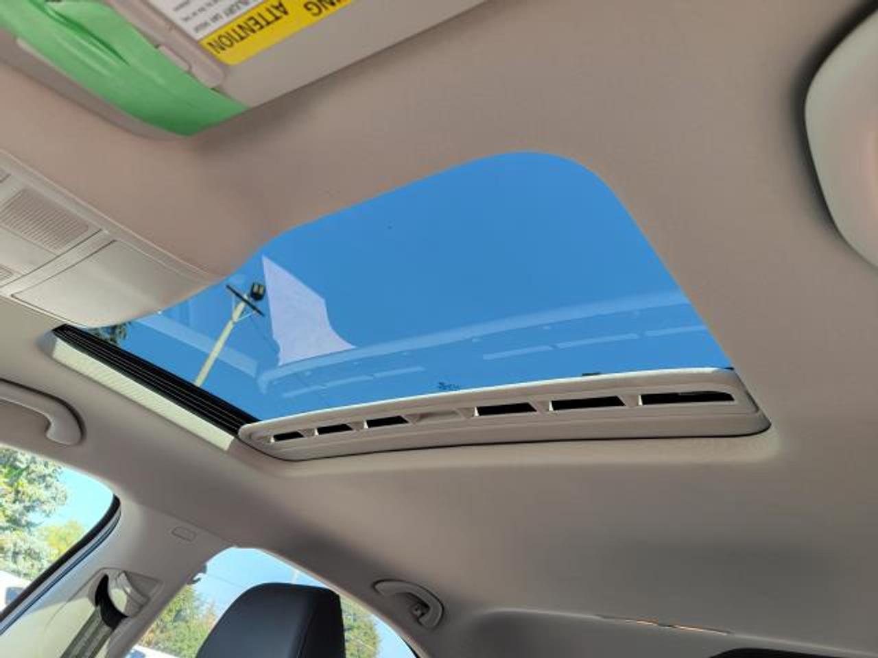 2017 Volkswagen Jetta HIGHLINE Photo