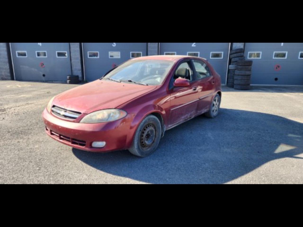 Used 2004 Chevrolet Optra5 LS for sale in Drummondville, QC