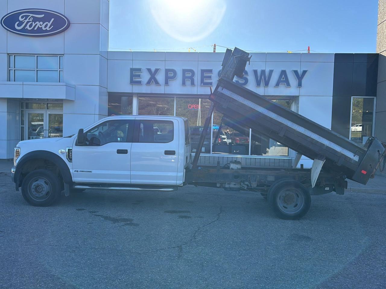 2019 Ford F-550 Super Duty DRW XL Photo5