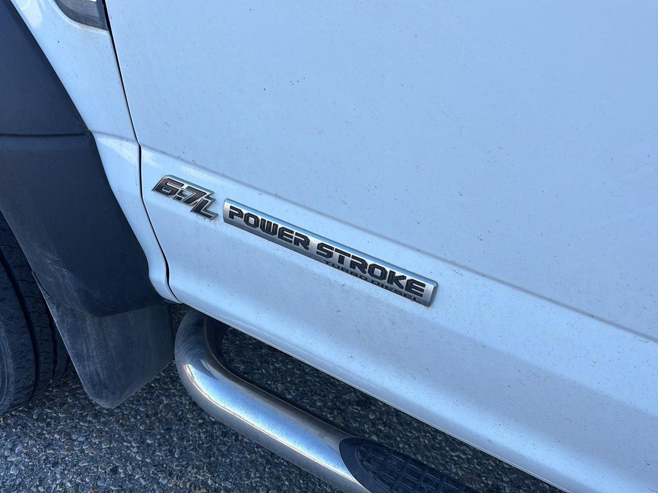 2019 Ford F-550 DUMP BOX, DIESEL, CLOTH, XL TRIM! Photo