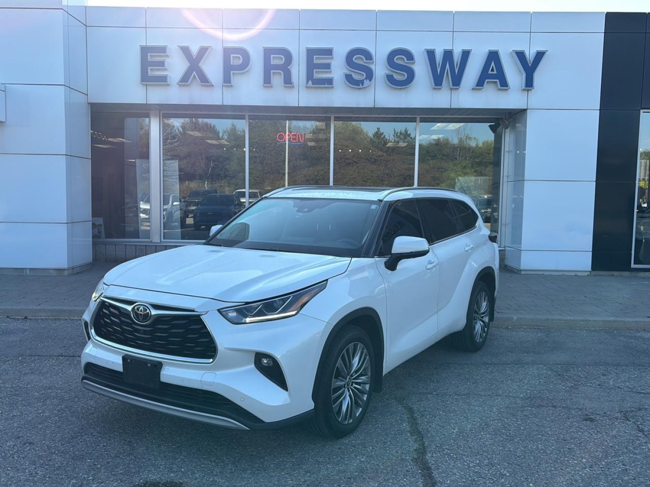 Used 2020 Toyota Highlander LIMITED for sale in Stratford, ON