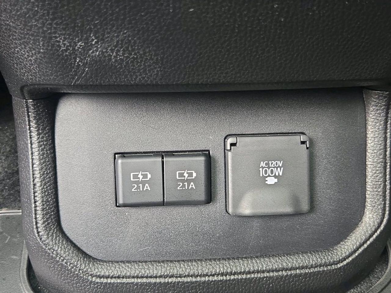 2020 Toyota Highlander PLATINUM, LOADED, AWD, POWER GATE, MINT! Photo5