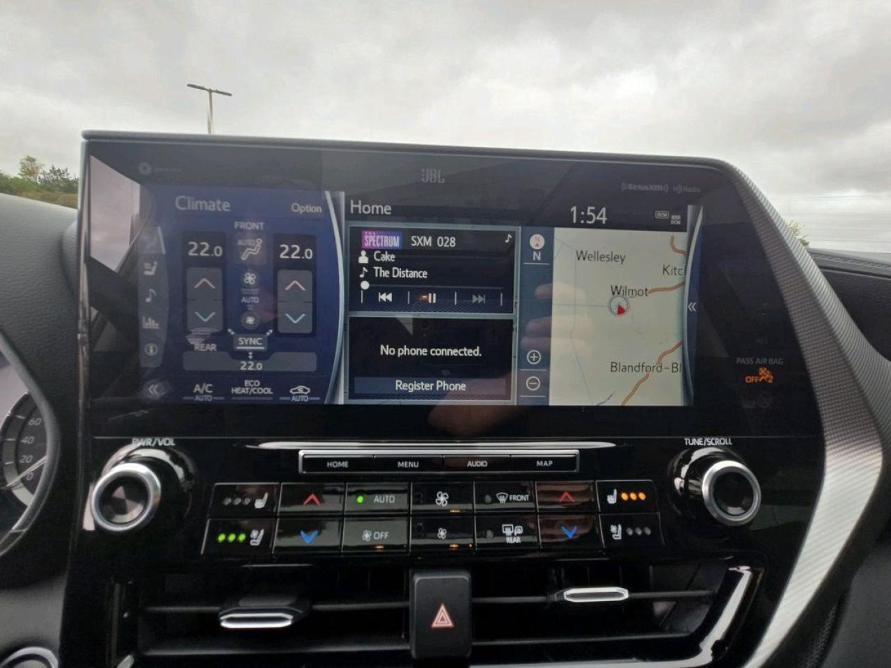 2020 Toyota Highlander PLATINUM, LOADED, AWD, POWER GATE, MINT! Photo5