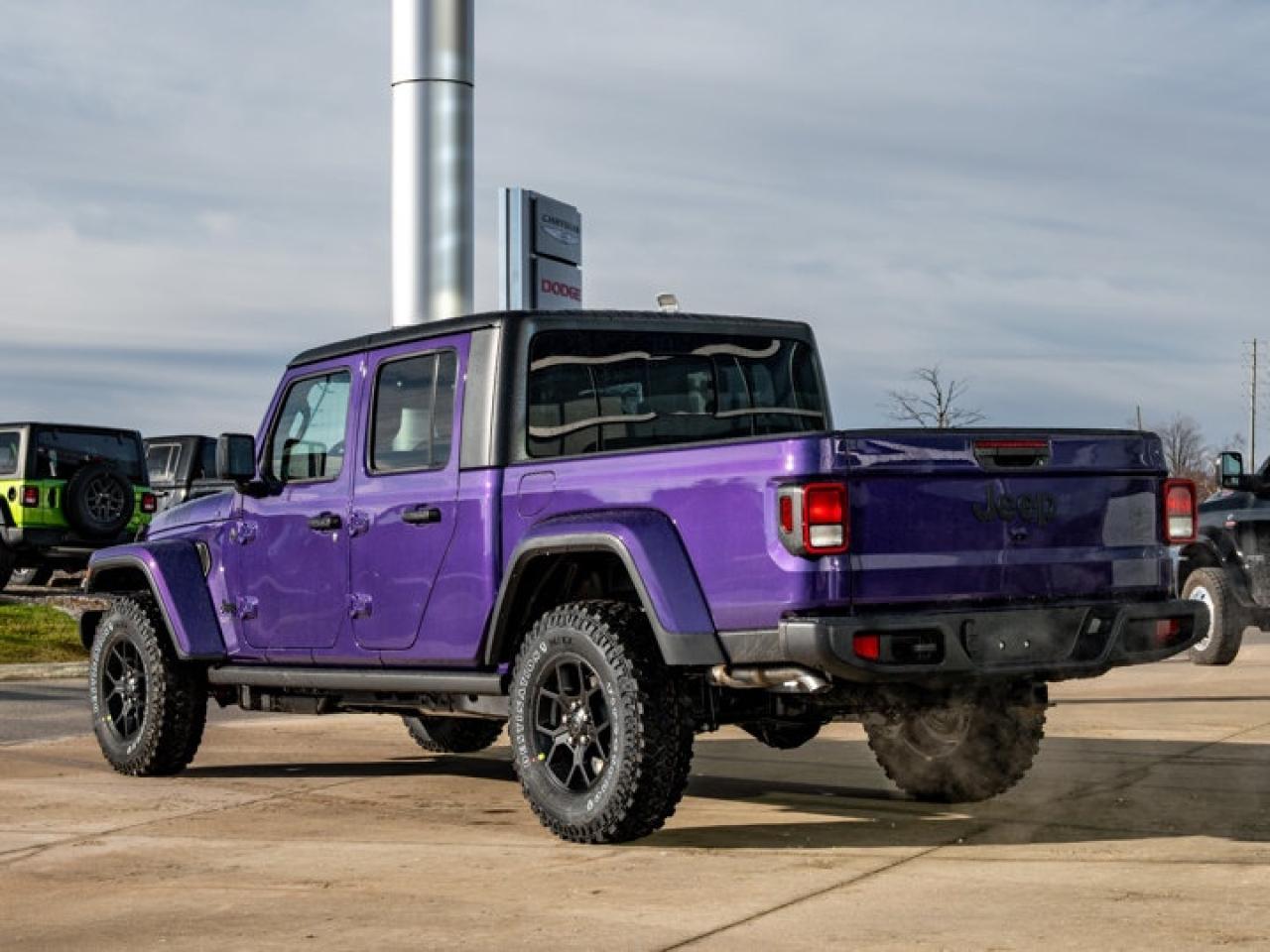 2026 Jeep Gladiator Willys Photo