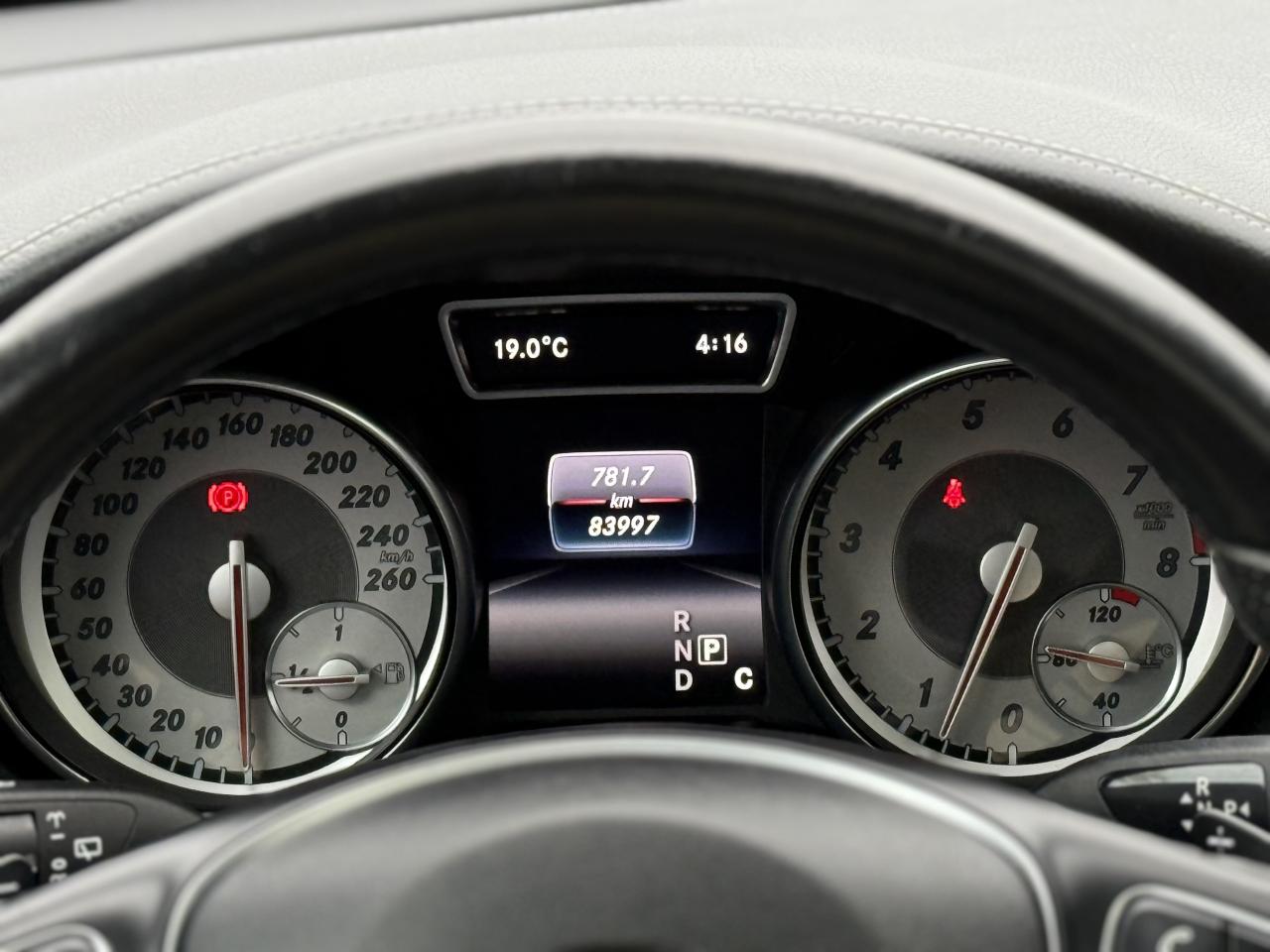 2016 Mercedes-Benz GLA 250 //AMG PKG | EXTENDED LEATHER | HARMAN KARDON Photo