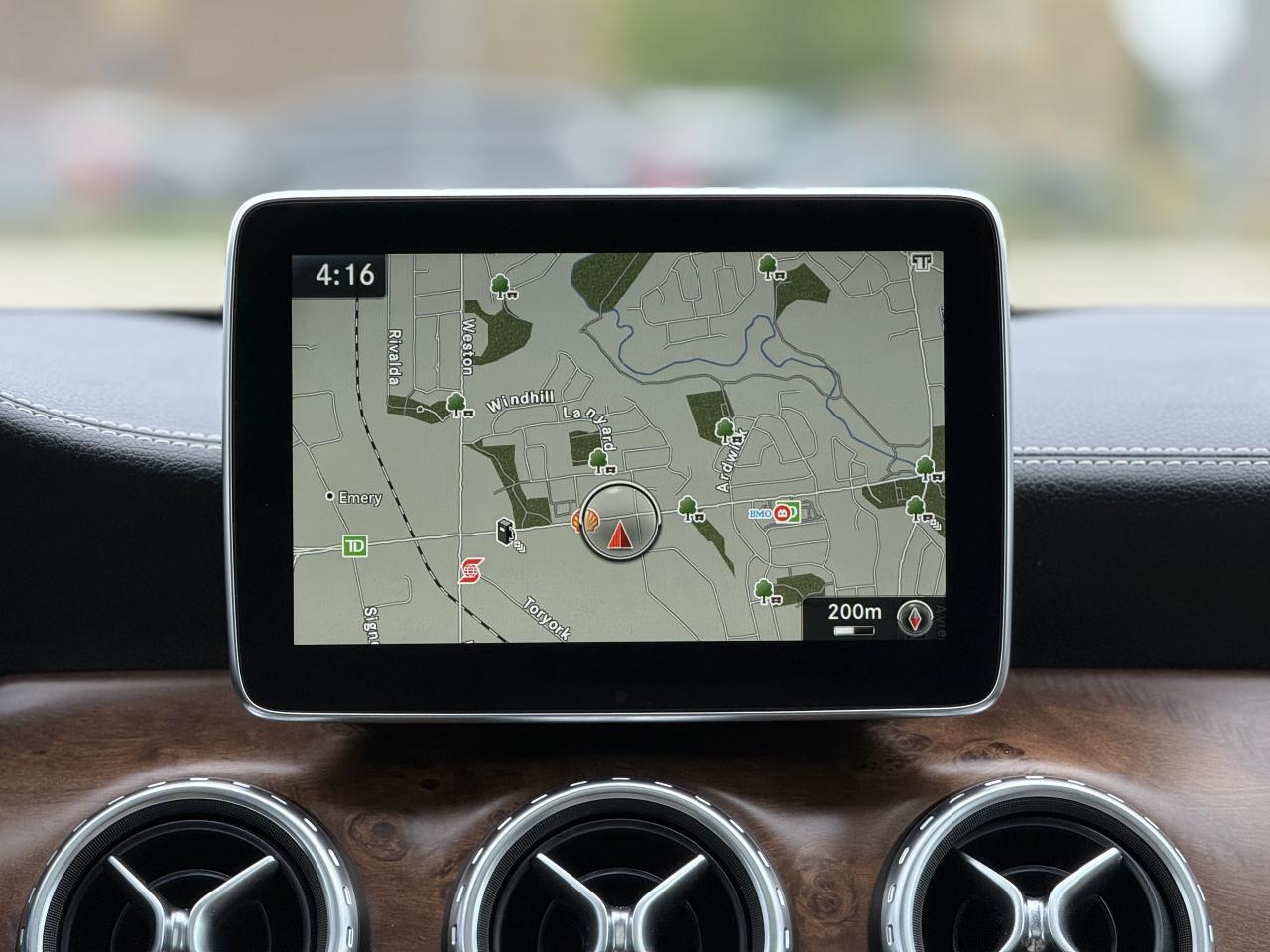 2016 Mercedes-Benz GLA 250 //AMG PKG | EXTENDED LEATHER | HARMAN KARDON Photo