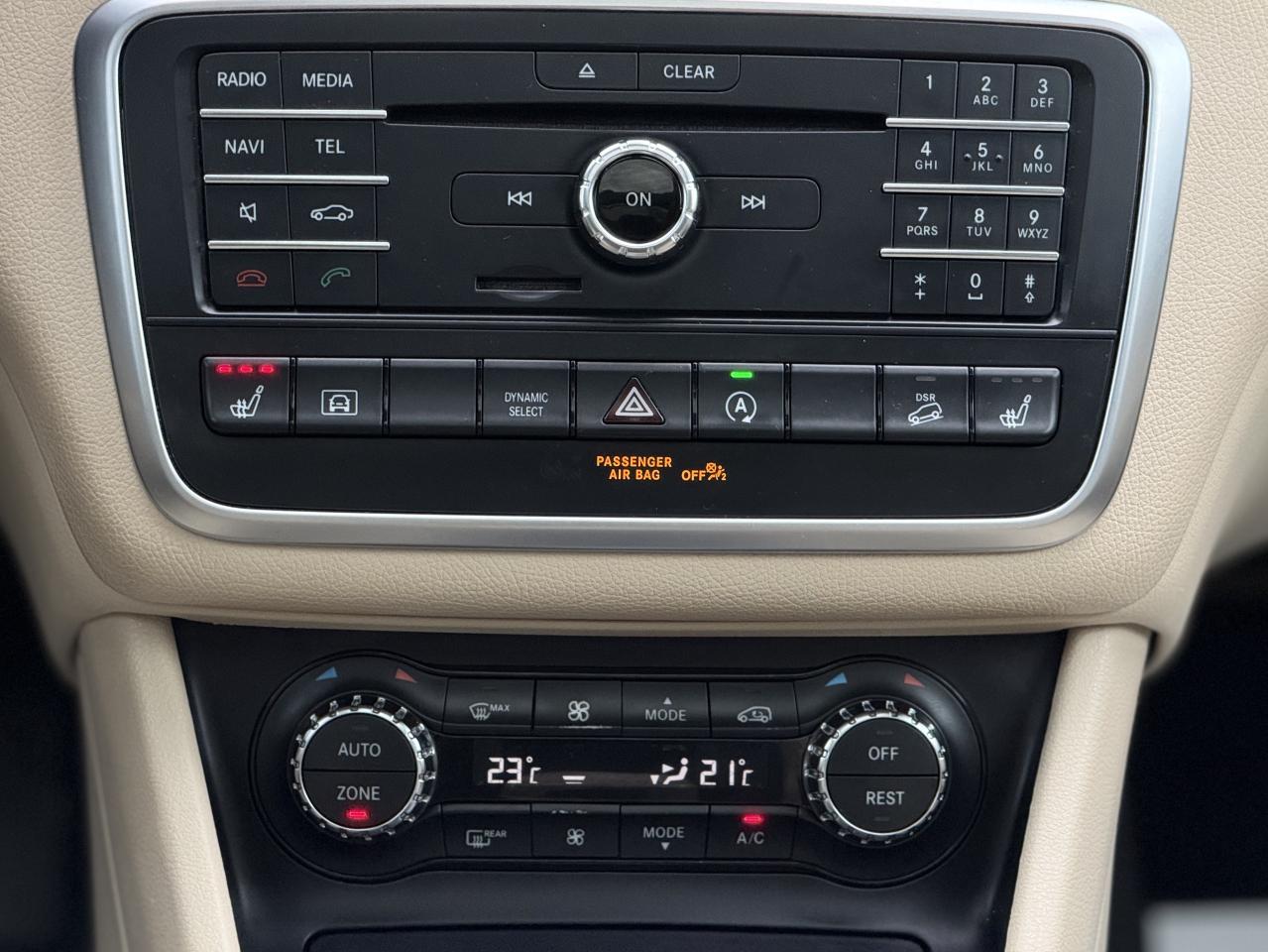 2016 Mercedes-Benz GLA 250 //AMG PKG | EXTENDED LEATHER | HARMAN KARDON Photo