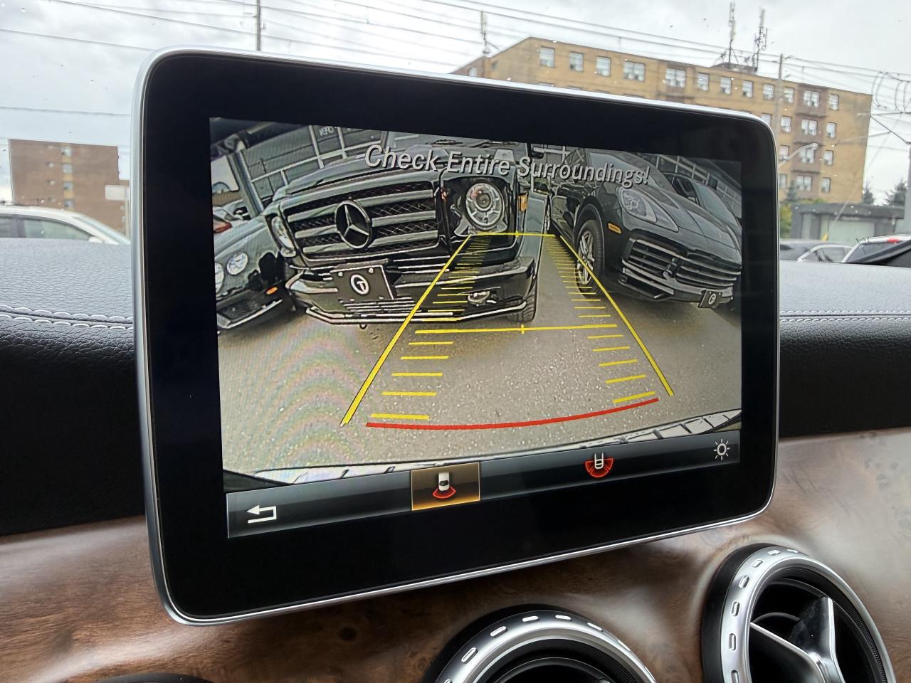 2016 Mercedes-Benz GLA 250 //AMG PKG | EXTENDED LEATHER | HARMAN KARDON Photo