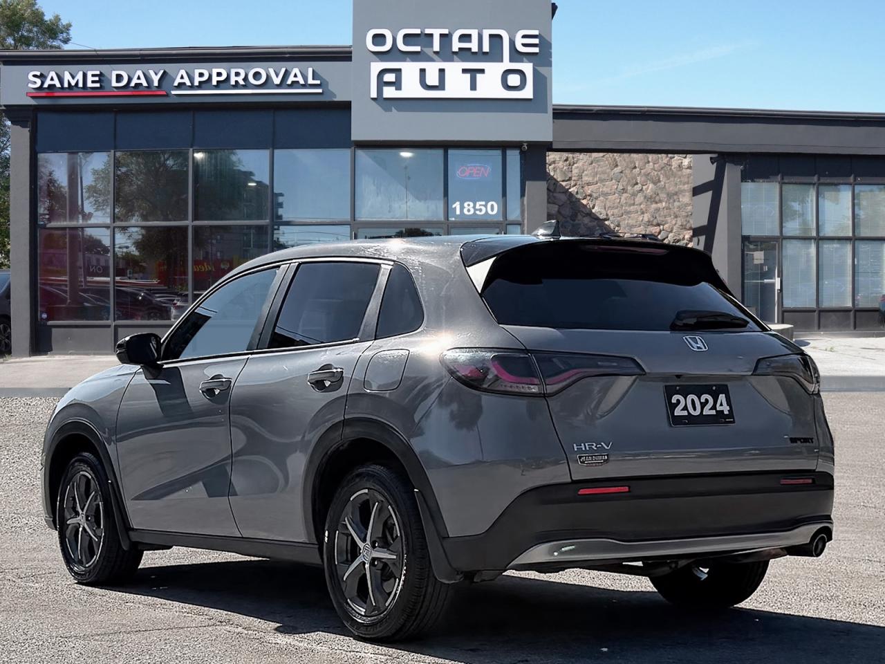 2024 Honda HR-V Sport-B AWD Photo3