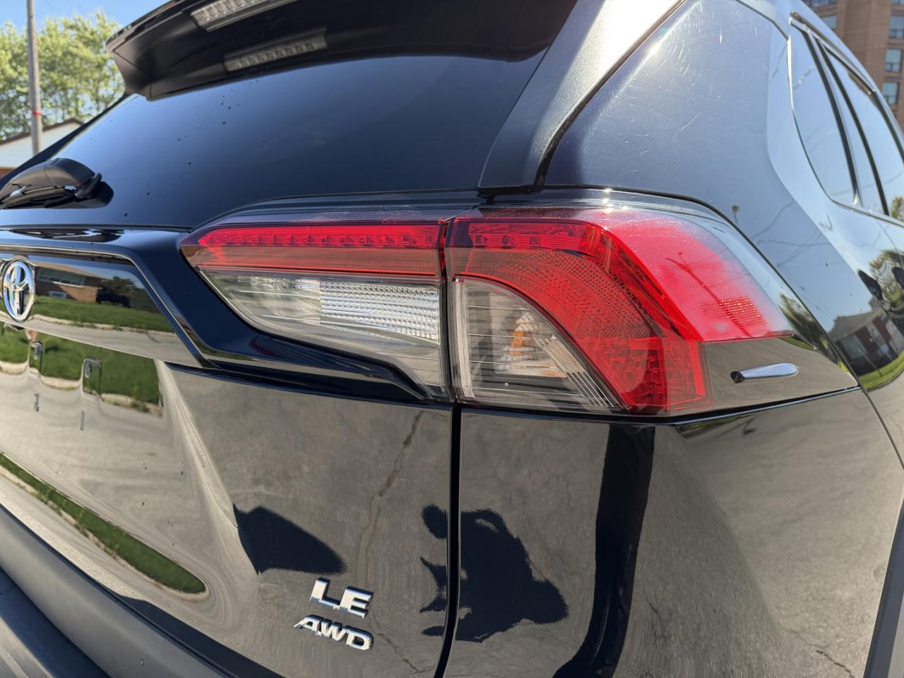 2021 Toyota RAV4 LE AWD - Photo #6
