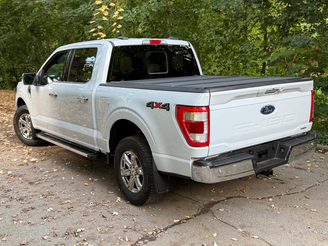 2022 Ford F-150 Lariat - Photo #4