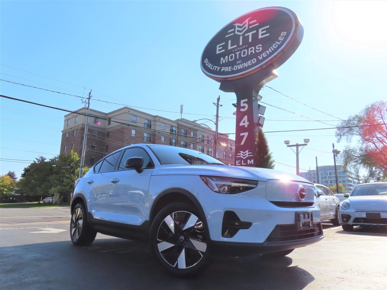 2024 Volvo C40 Recharge Pure Electric CORE Pure Electric - Blind Spot Monitor !!! Photo