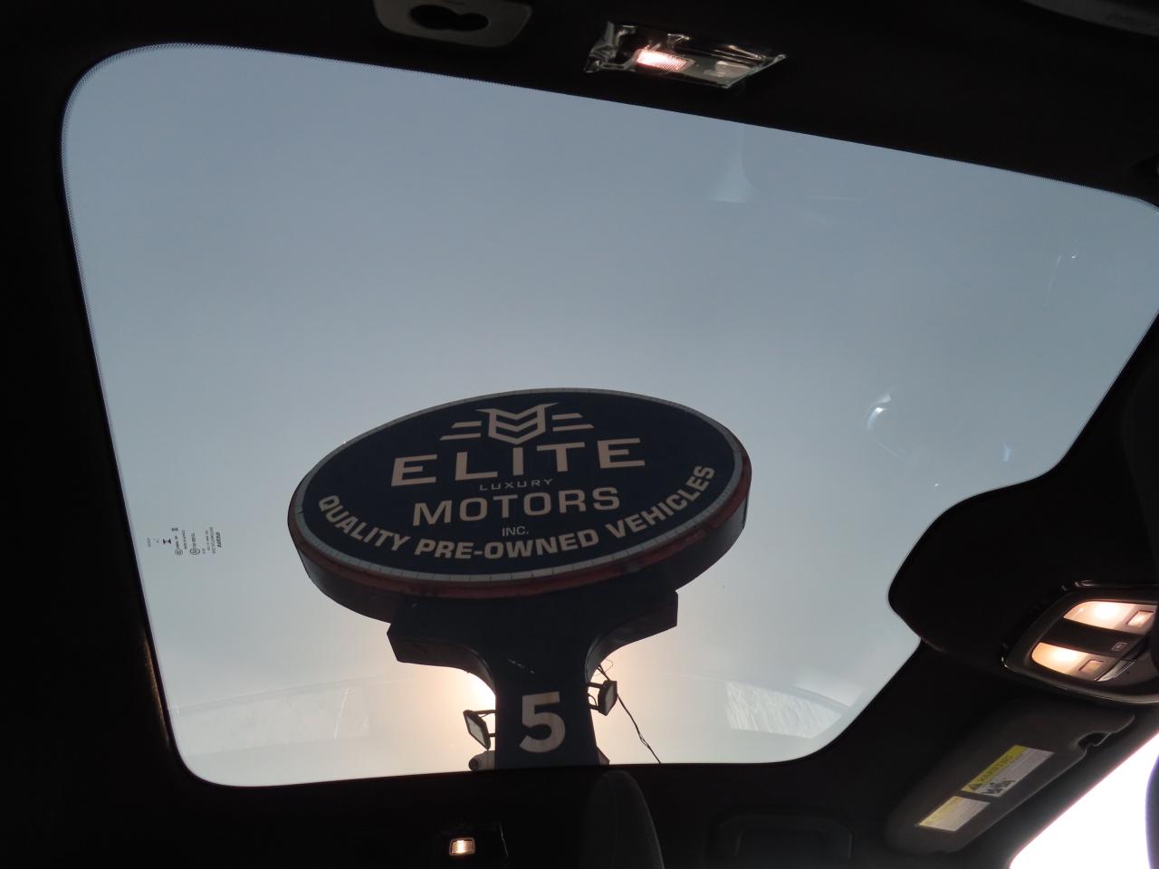 2024 Volvo C40 Recharge Pure Electric CORE Pure Electric - Blind Spot Monitor !!! Photo