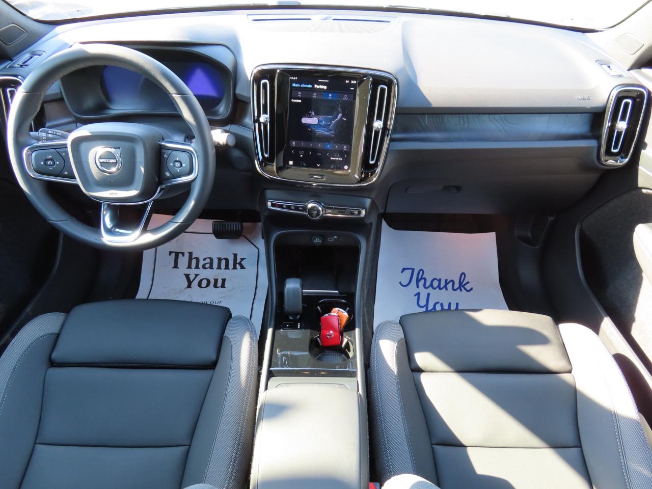 2024 Volvo C40 Recharge Pure Electric CORE Pure Electric - Blind Spot Monitor !!! Photo