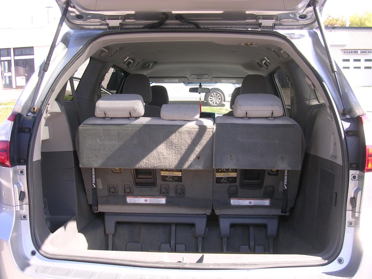 2015 Toyota Sienna 5DR 7-PASS FWD - Photo #8