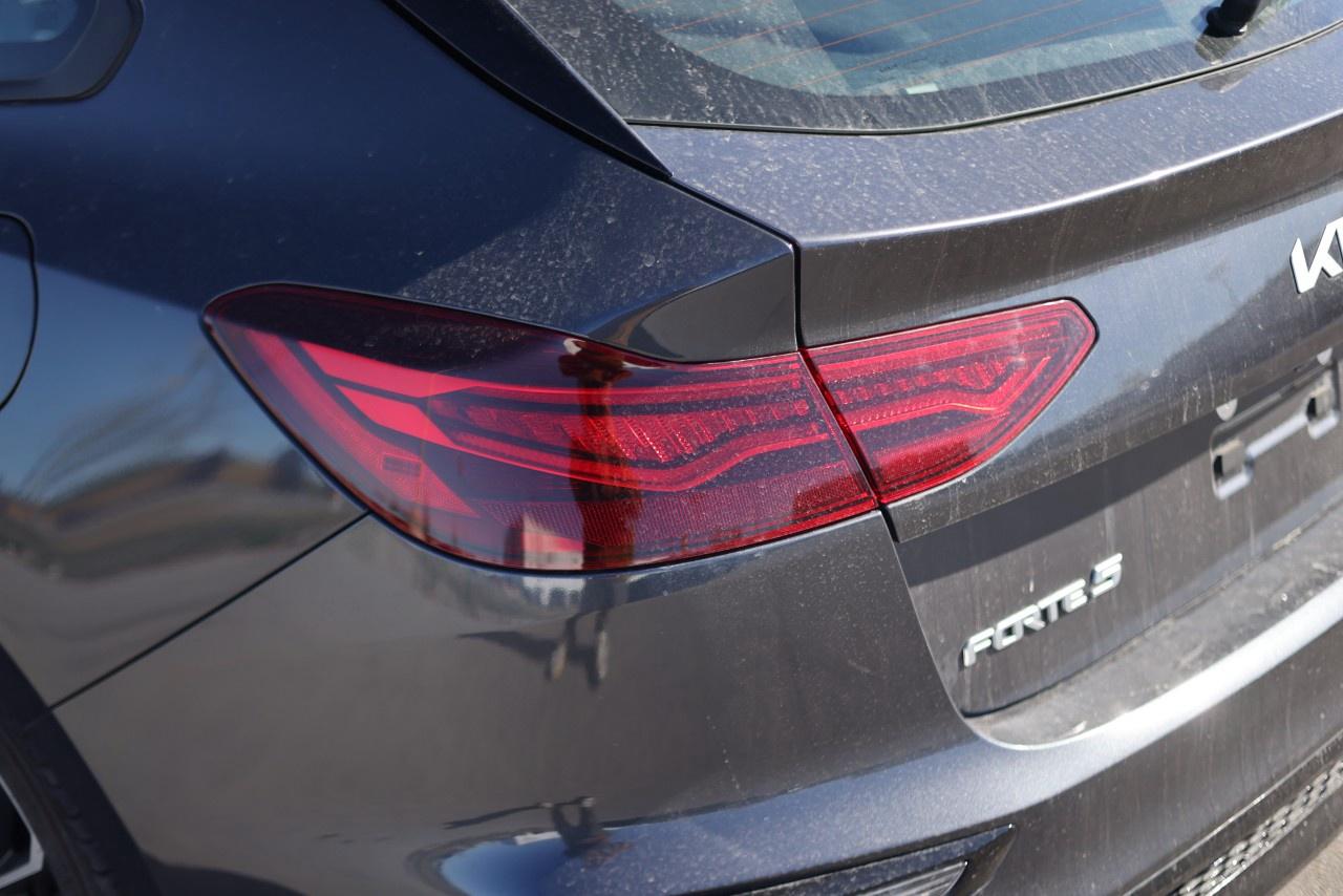 2023 Kia Forte5 GT DCT Photo