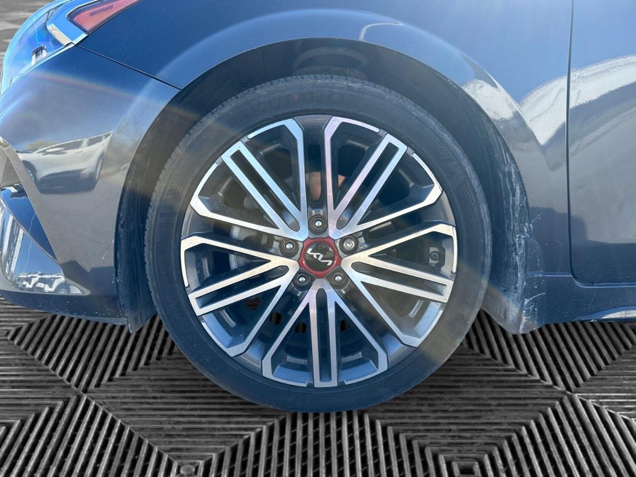 2023 Kia Forte5 GT DCT Photo