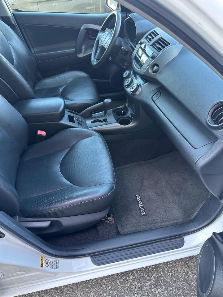 2010 Toyota RAV4 Sport Photo3