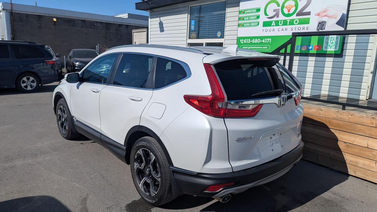 2019 Honda CR-V Touring - Photo #5