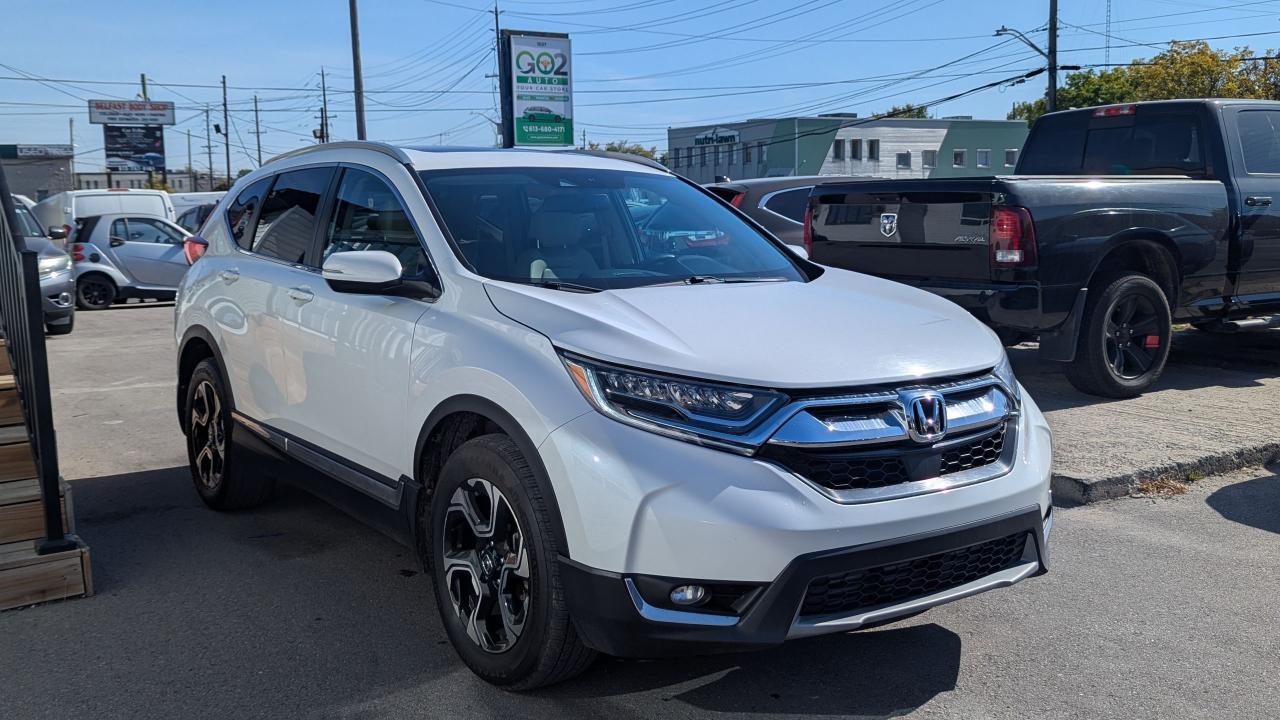 2019 Honda CR-V Touring Photo2