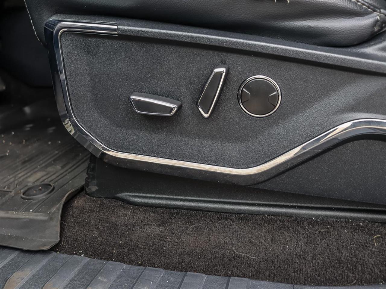 2021 Ford F-150 Lariat 4WD SuperCrew 5.5' Box Photo