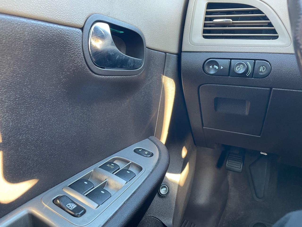 2008 Chevrolet Malibu LTZ *HEATED LEATHER SEAT, LOW KM, SAFETY INC* - Photo #8