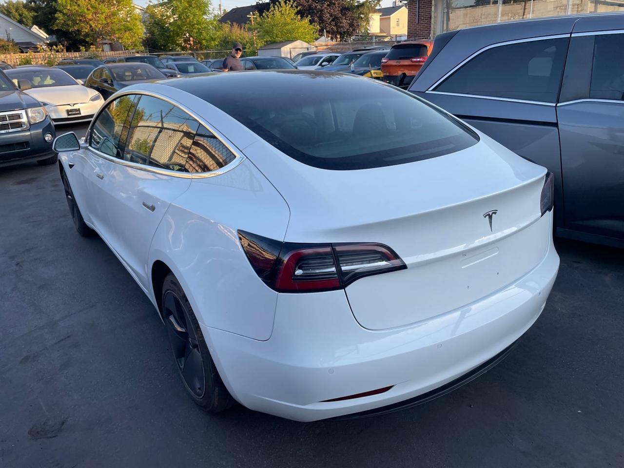 2018 Tesla Model 3 Long Range AWD *FRONT & REAR HEATED SEATS* - Photo #6