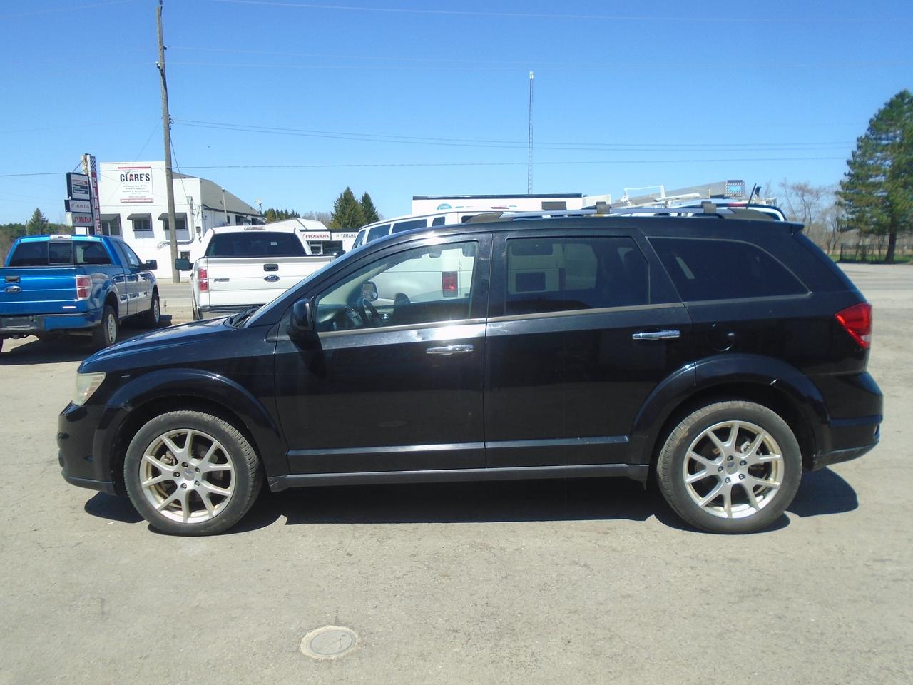2017 Dodge Journey AWD 4dr GT 7 PASS. Photo4