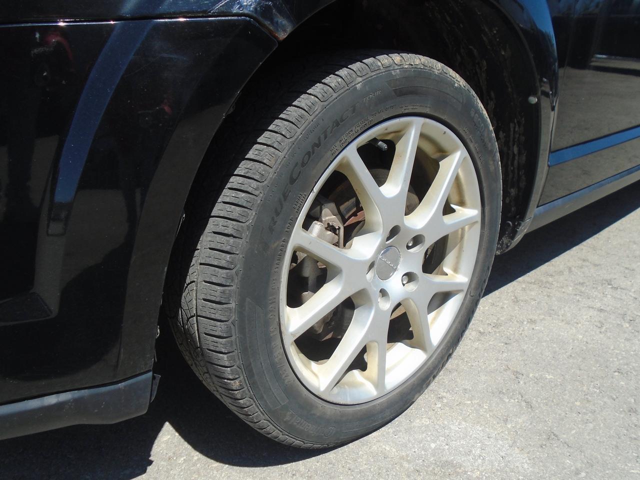 2017 Dodge Journey AWD 4dr GT 7 PASS. Photo