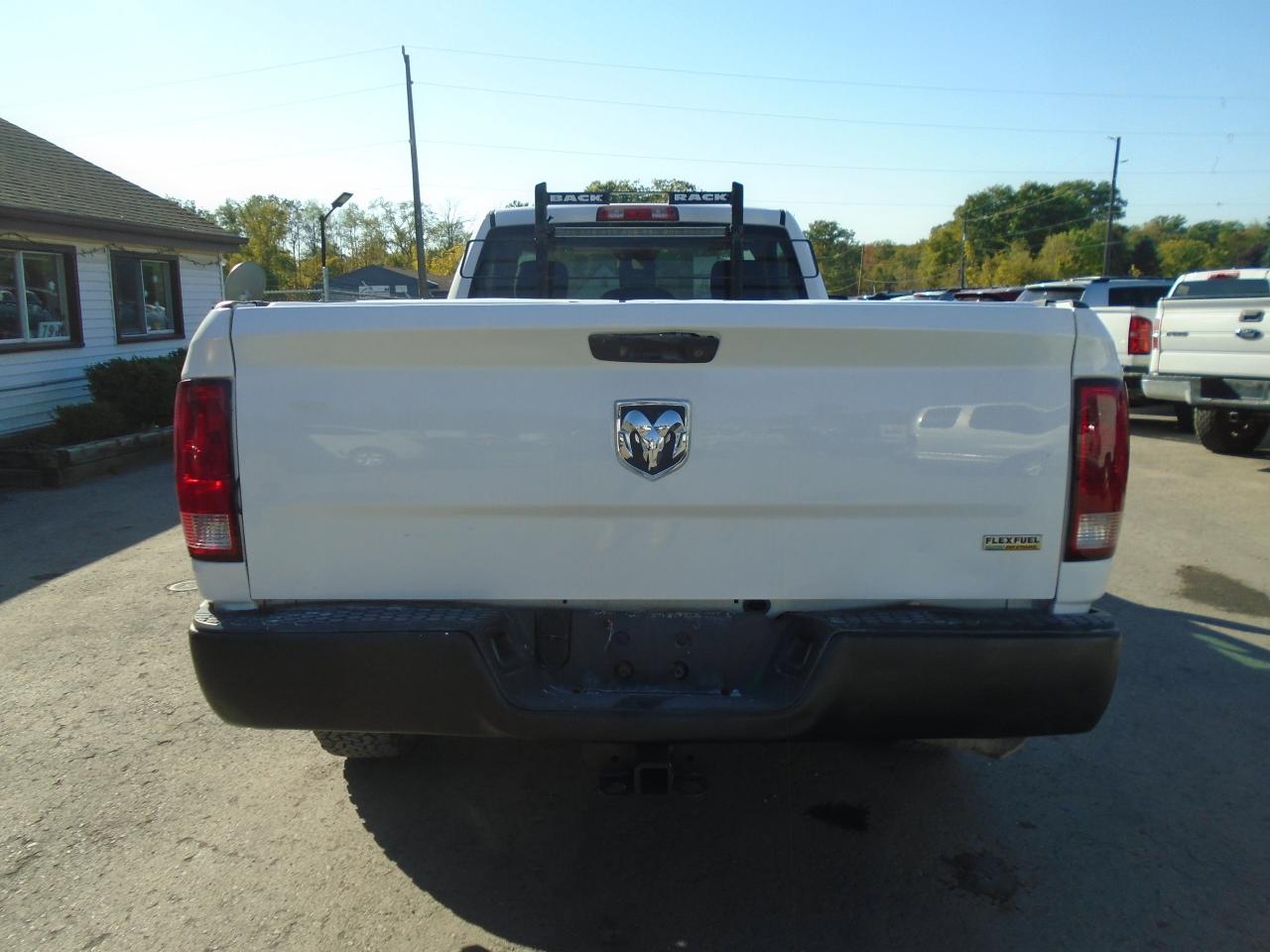 2017 RAM 1500 2WD Reg Cab 140.5  Tradesman - Photo #6