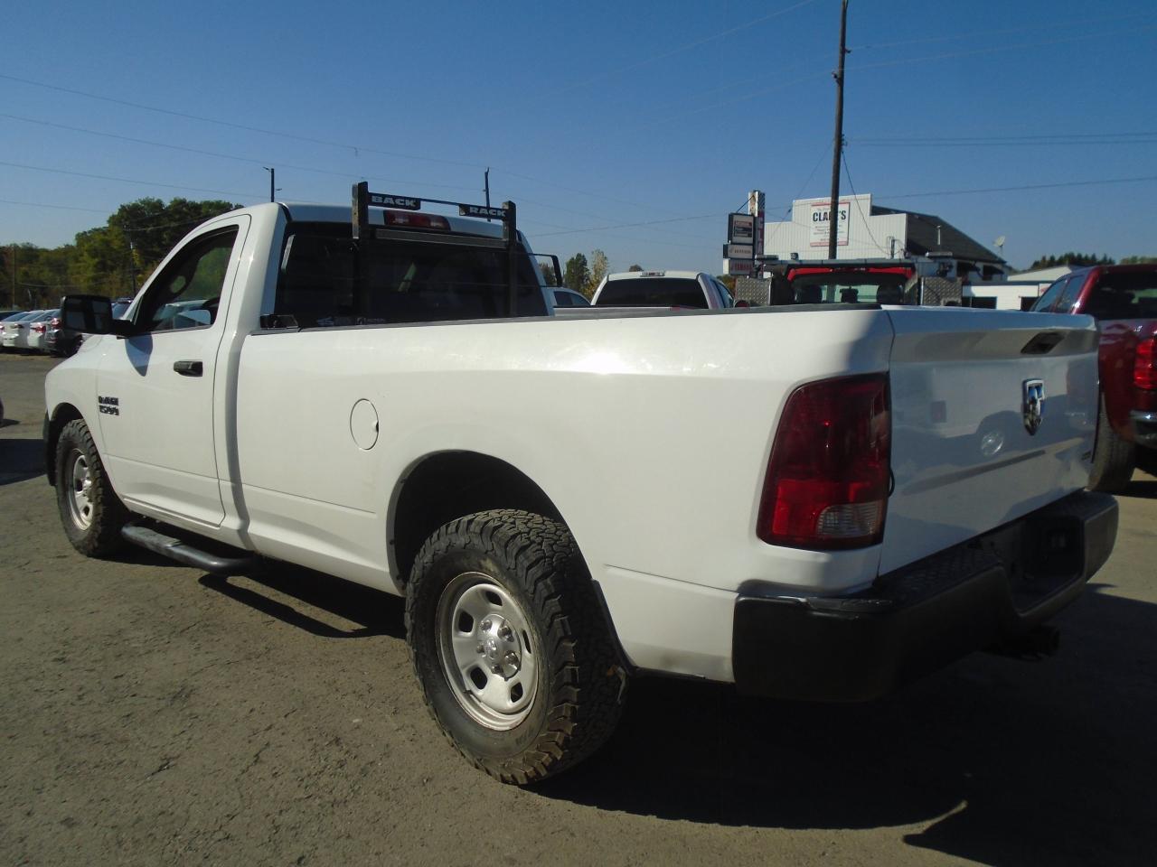 2017 RAM 1500 2WD Reg Cab 140.5  Tradesman - Photo #7