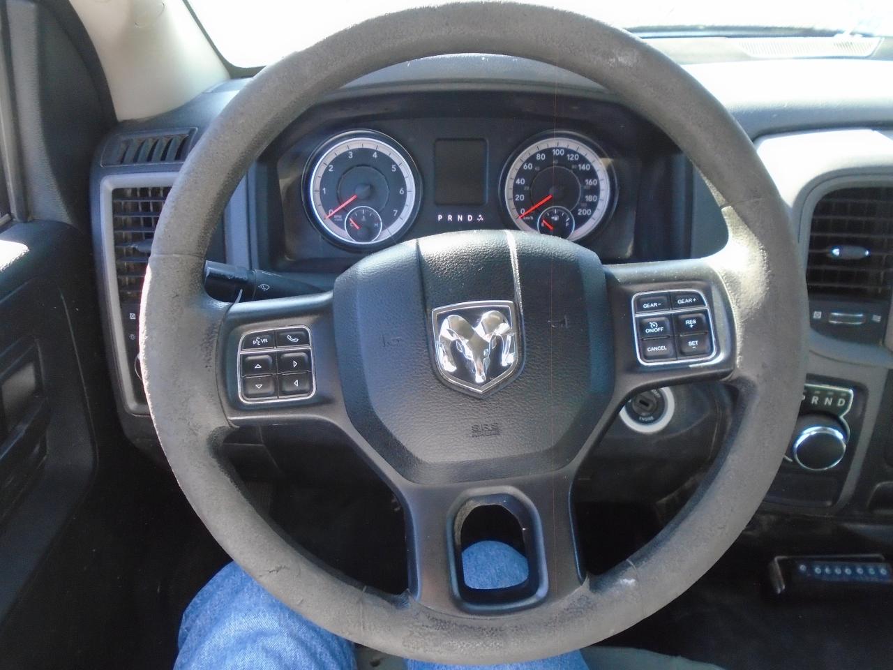 2017 RAM 1500 2WD Reg Cab 140.5  Tradesman - Photo #11