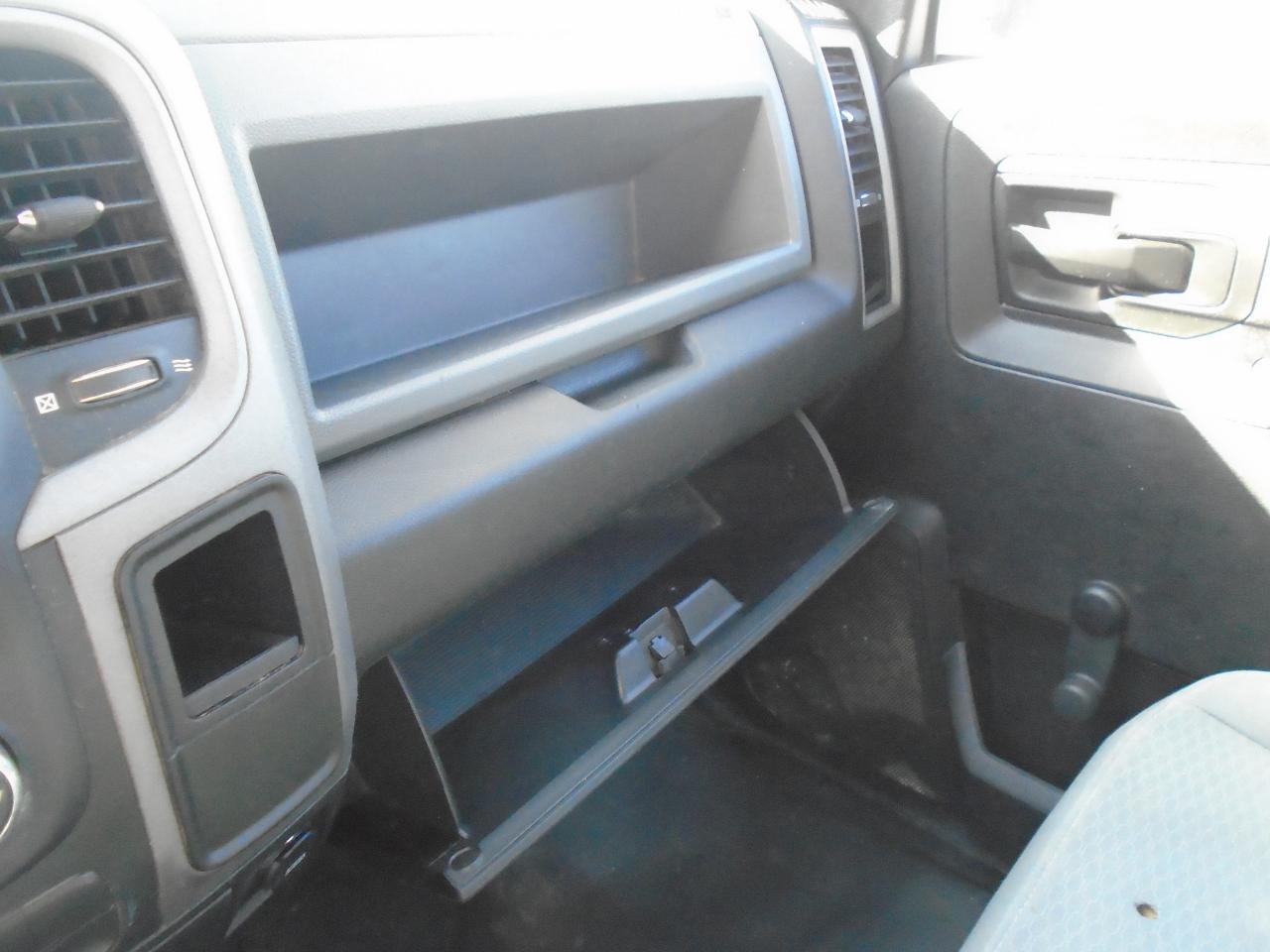 2017 RAM 1500 2WD Reg Cab 140.5  Tradesman - Photo #16