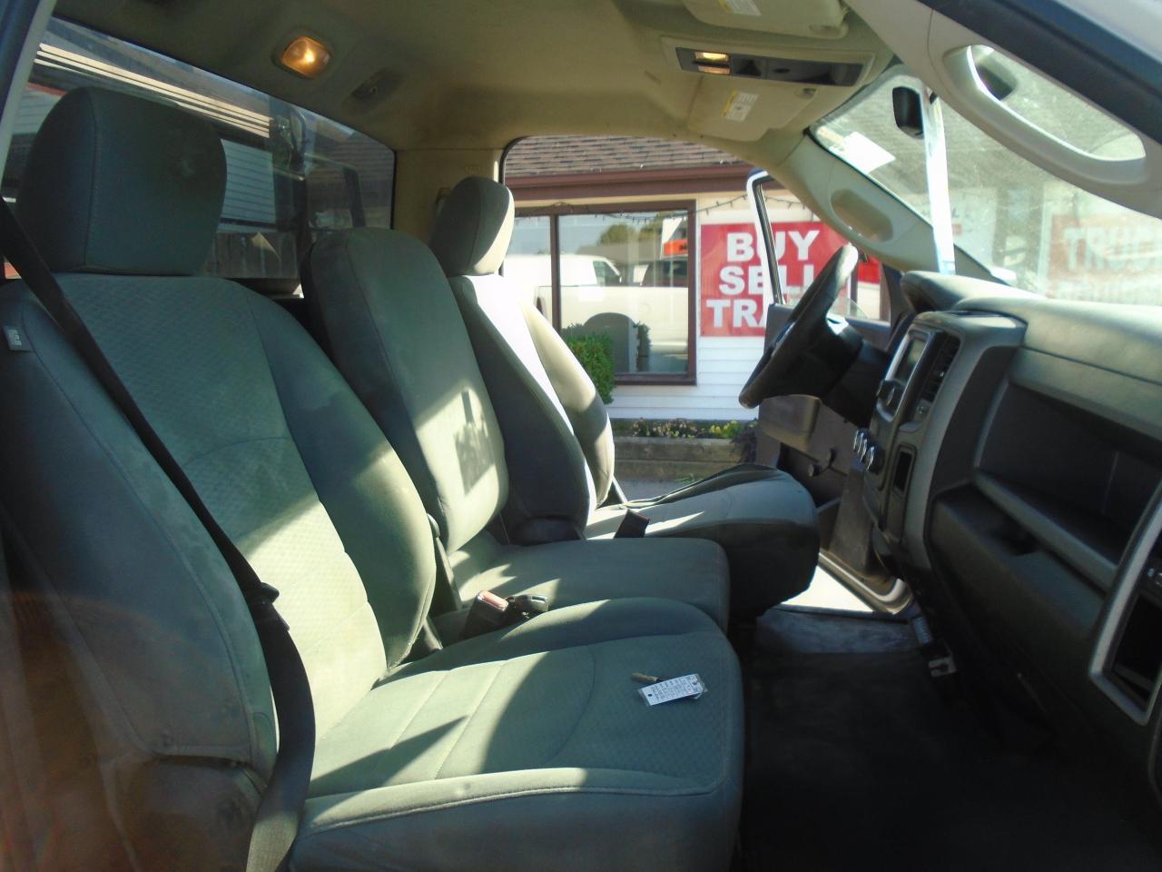2017 RAM 1500 2WD Reg Cab 140.5  Tradesman - Photo #22