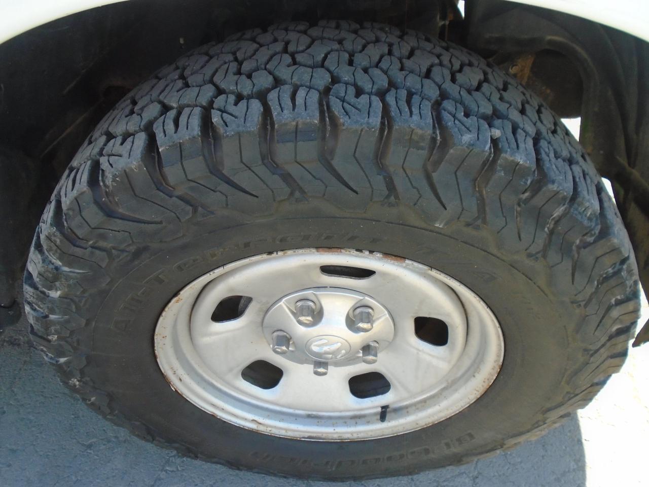 2017 RAM 1500 2WD Reg Cab 140.5  Tradesman - Photo #26