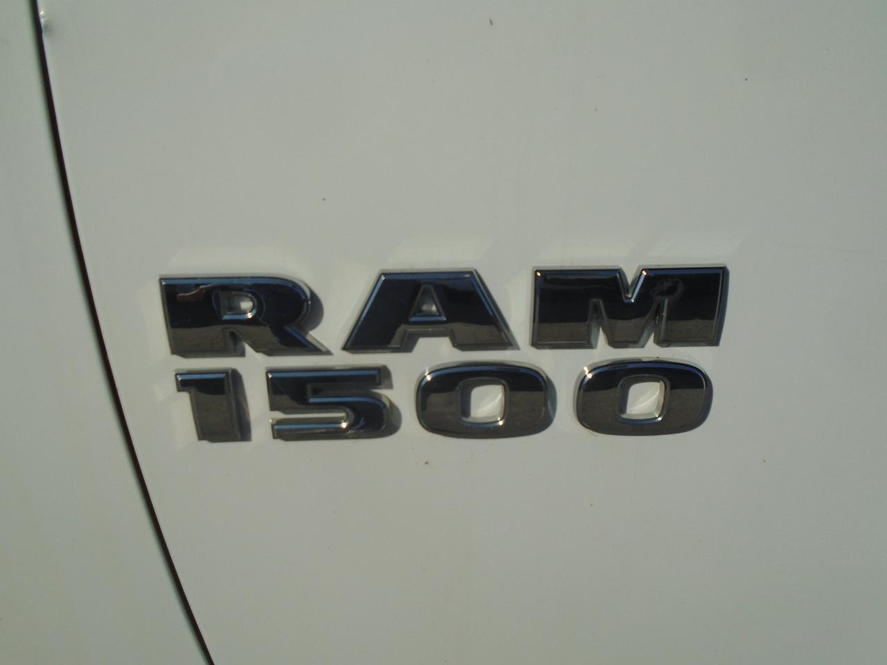 2017 RAM 1500 2WD Reg Cab 140.5  Tradesman - Photo #34