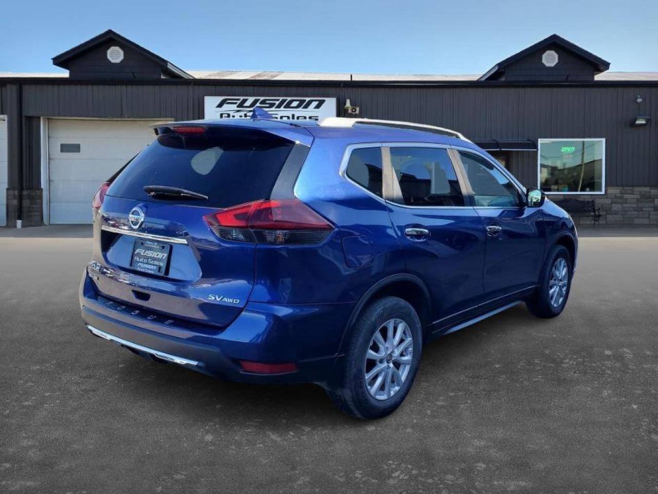 2018 Nissan Rogue AWD SV-PANORAMIC SUNROOF-REAR CAMERA-HEATED SEATS Photo4