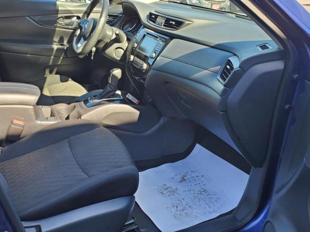 2018 Nissan Rogue AWD SV-PANORAMIC SUNROOF-REAR CAMERA-HEATED SEATS - Photo #10