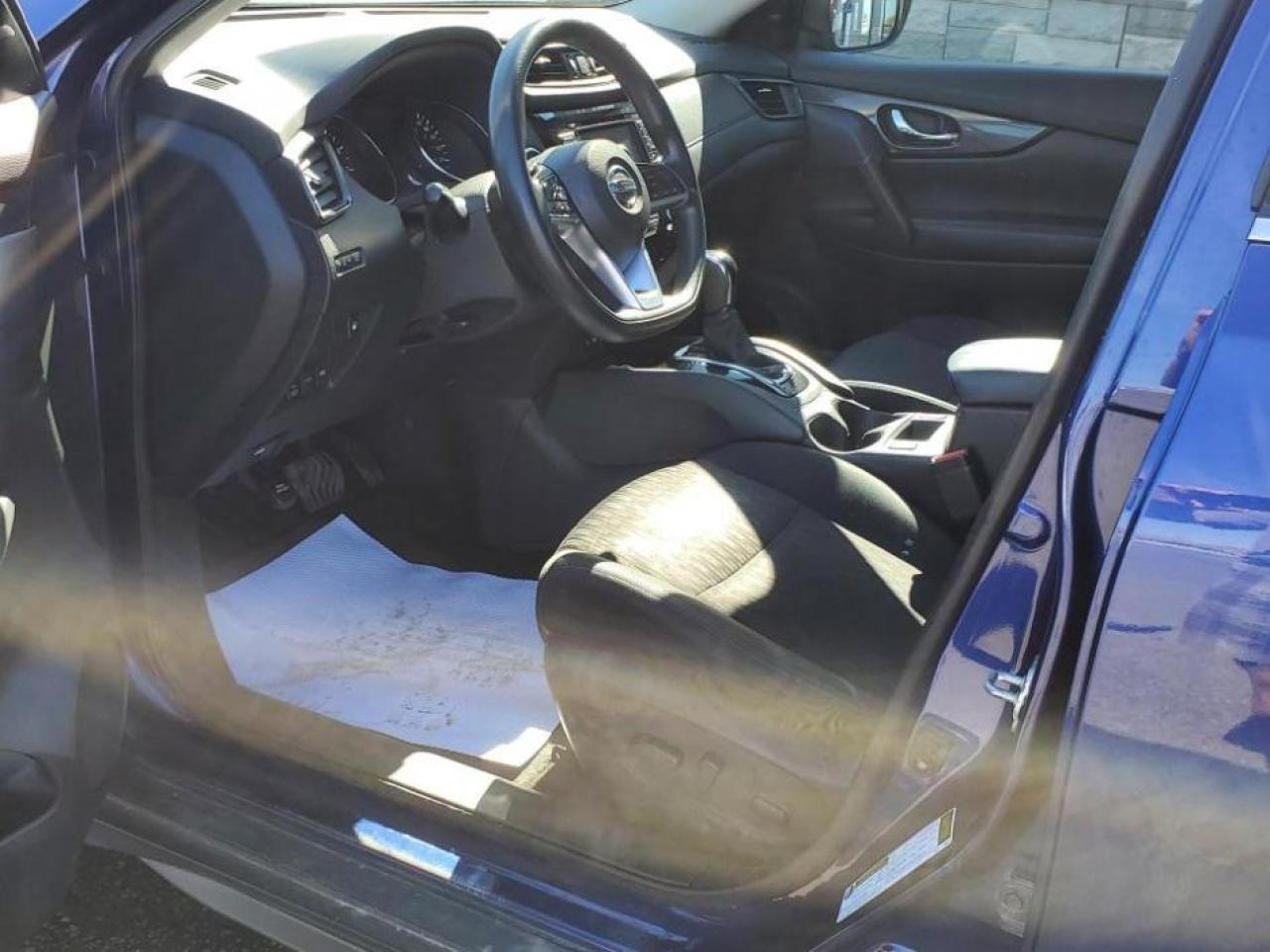 2018 Nissan Rogue AWD SV-PANORAMIC SUNROOF-REAR CAMERA-HEATED SEATS - Photo #9