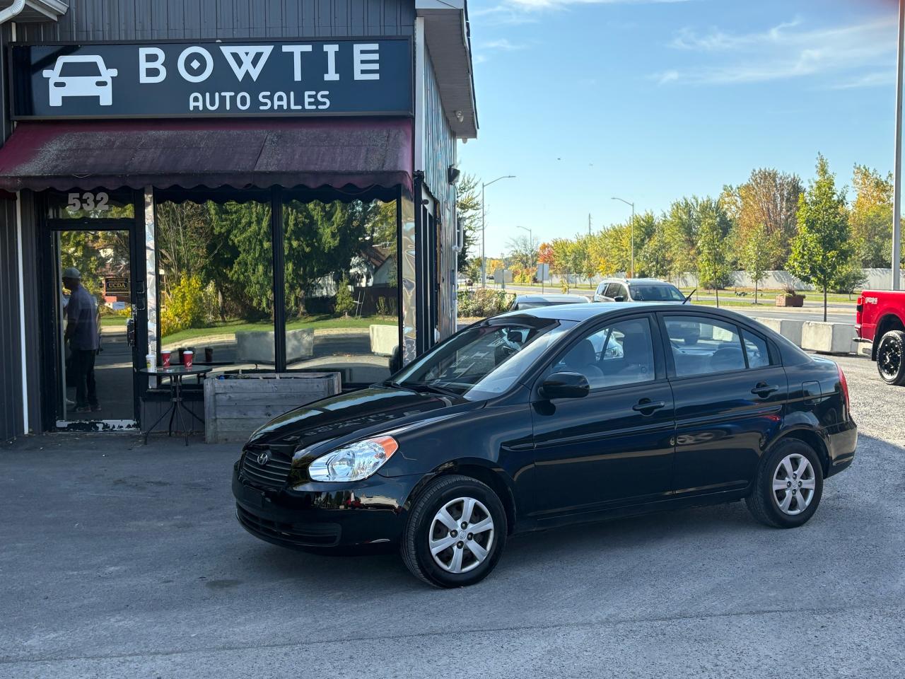 Used 2011 Hyundai Accent GL for sale in Cornwall, ON