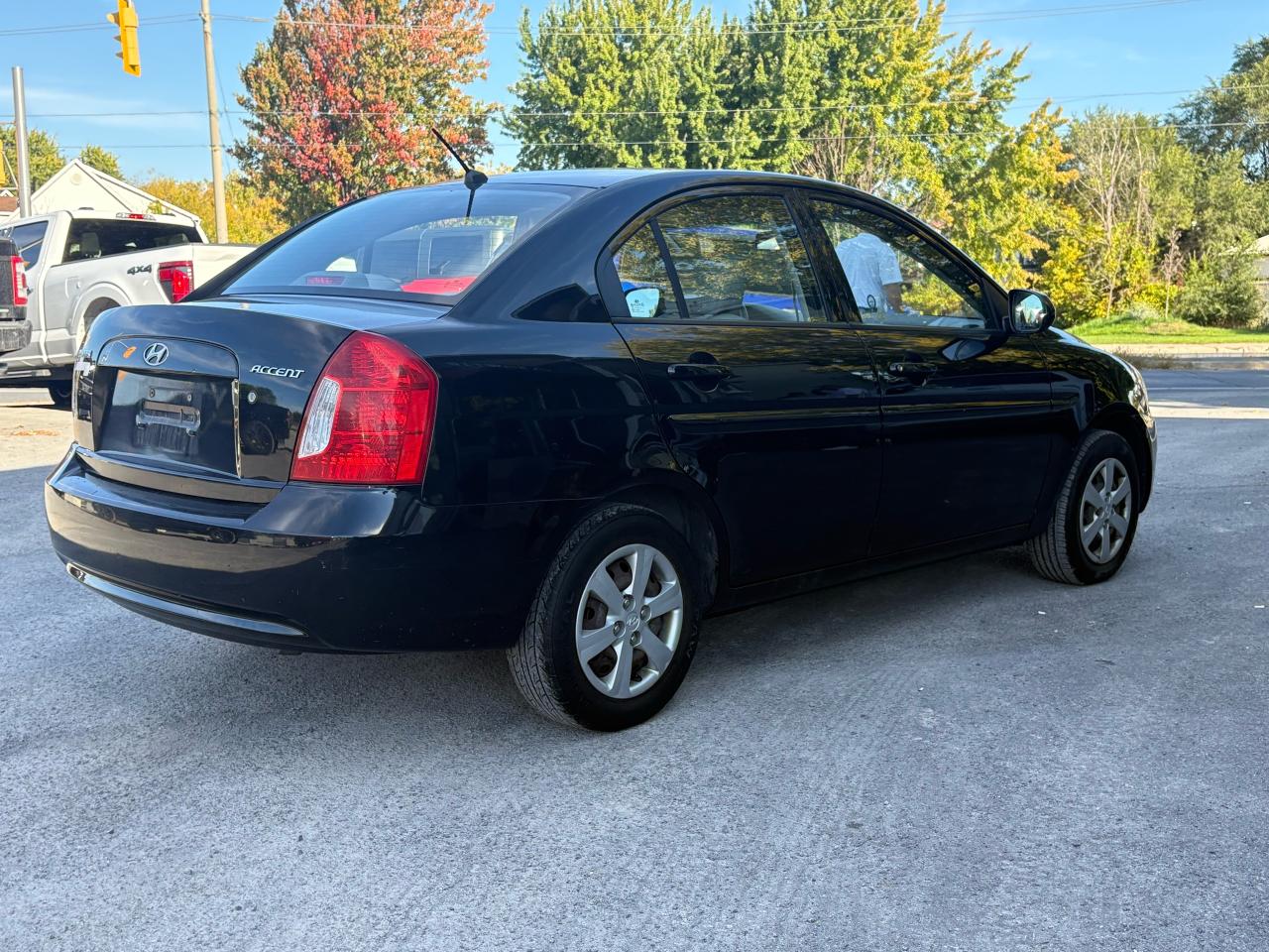 2011 Hyundai Accent GL - Photo #3