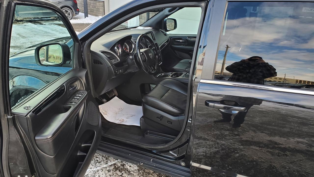 2020 Dodge Grand Caravan PREMIUM PLUS-REMOTE START-LEATHER-REAR CAMERA Photo