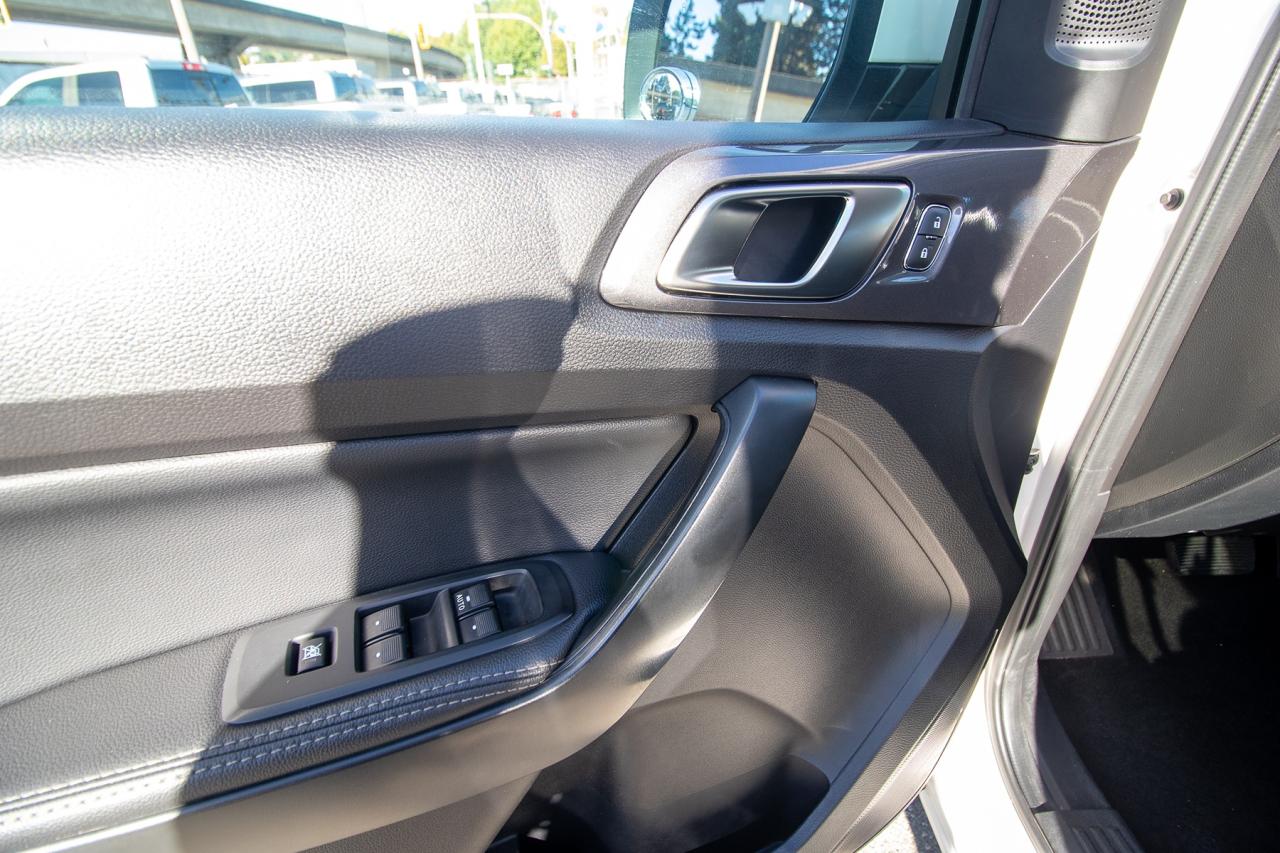 2020 Ford Ranger LARIAT 4WD SuperCrew 5' Box Photo5